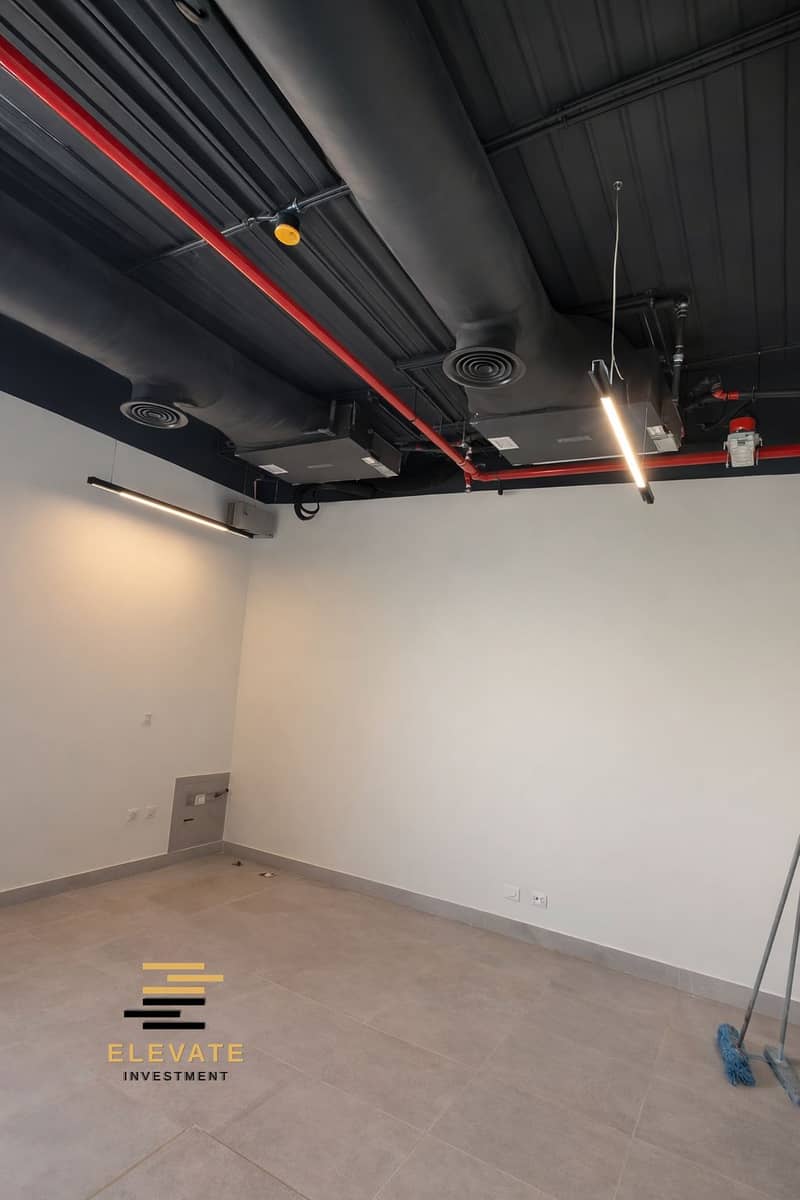 Office for rent in District 5, New Cairo | 69m | Fully finished | With air conditioning | Ready for delivery. Office for rent in District 5 by Marakez – New Cairo, a great opportunity. - Mehr