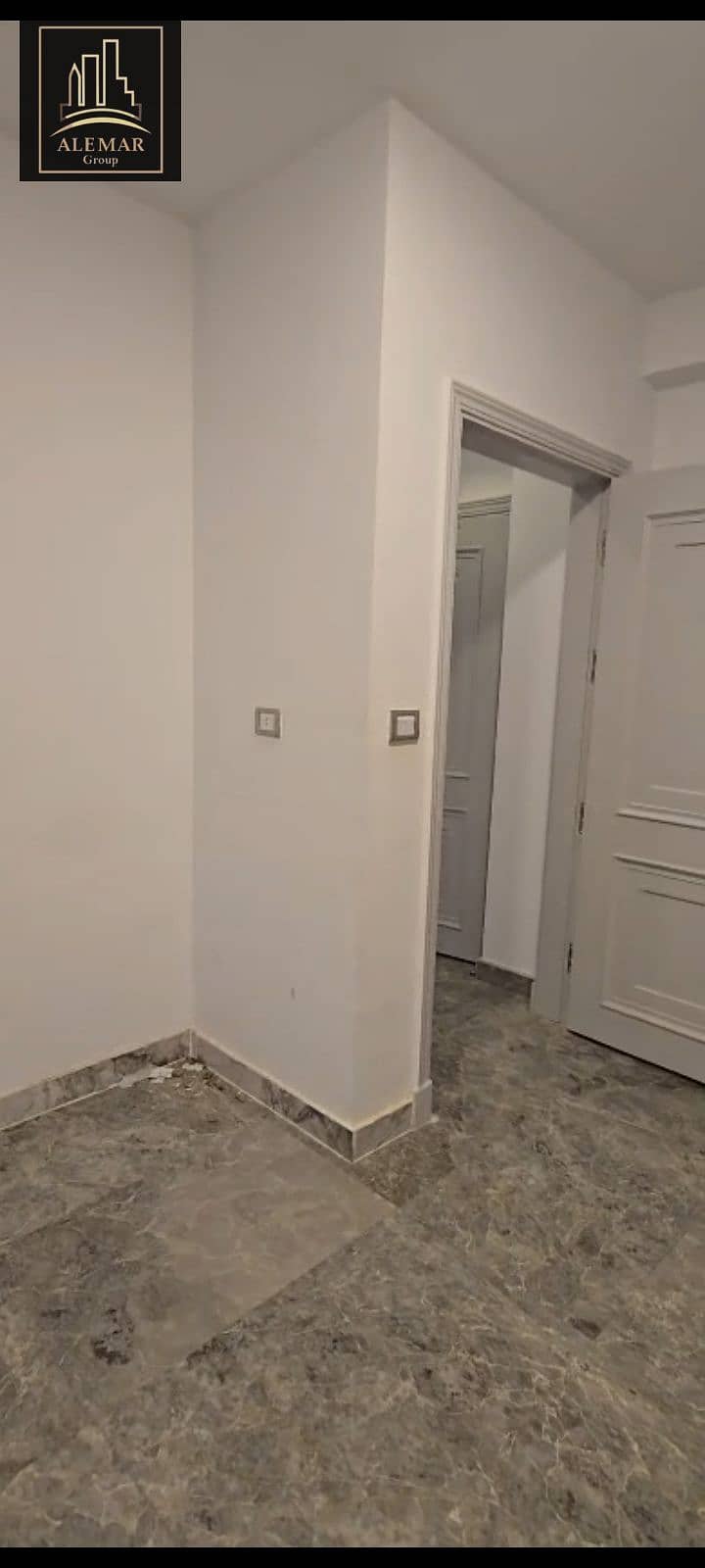 19 1000726129. jpg