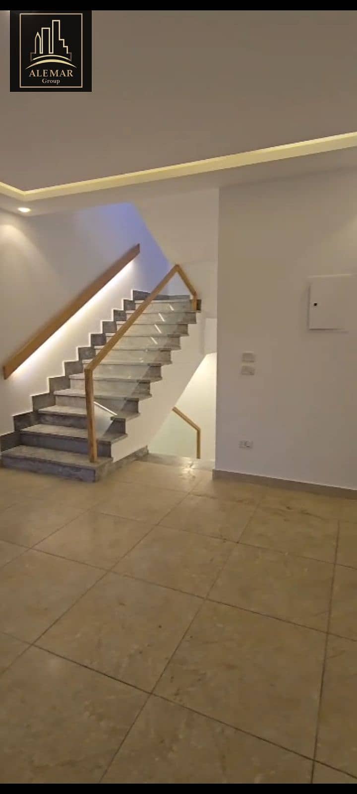 27 1000727410. jpg