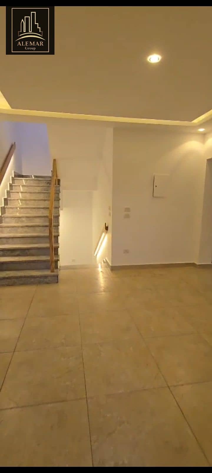 30 1000727413. jpg