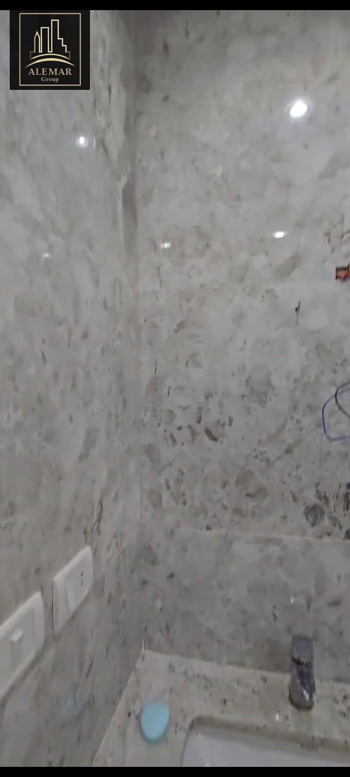 38 1000727422. jpg