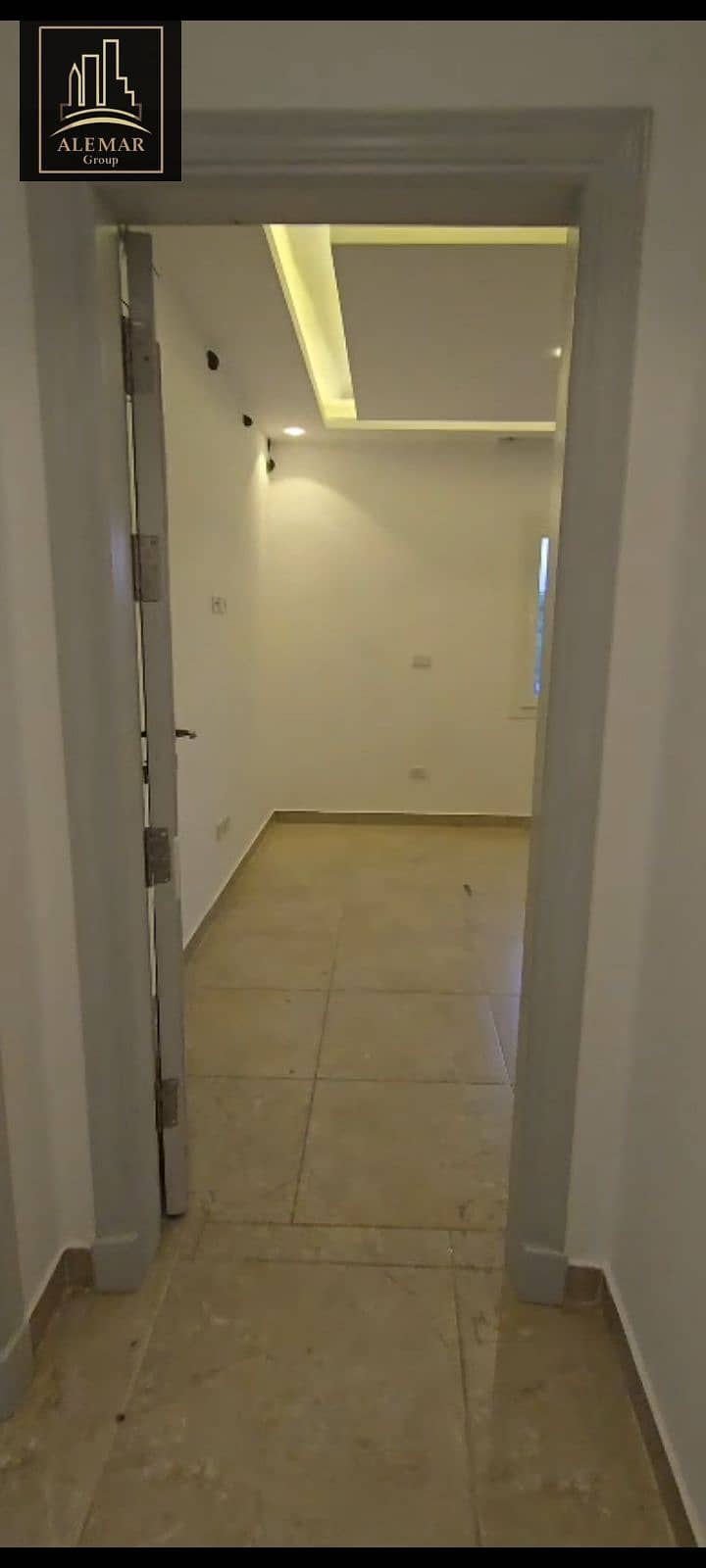 43 1000727464. jpg