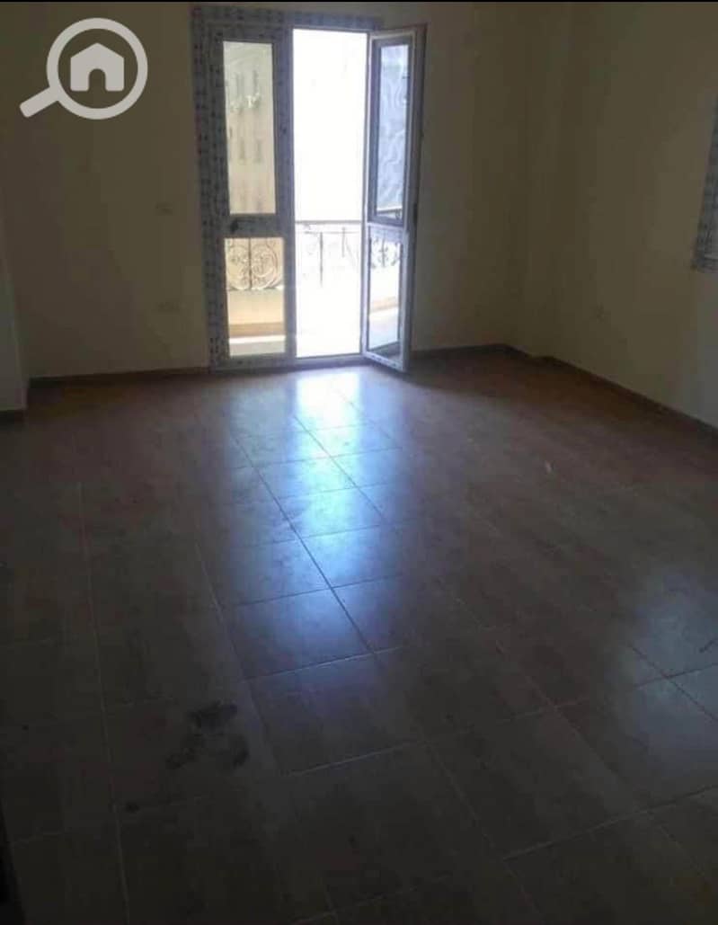 Finished Apartment for Sale in El Mostathmer El Saghir – District 10 – Sheikh Zayed Ready to move - Prime location - Widok 3