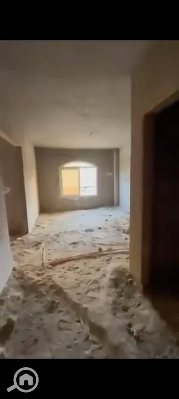 Apartment for Sale in New Cairo | 145 SQM | South 90 St. | Opposite Hyde Park | Ready to Move | 3 Bedrooms l Great Price| Main Road View | Parking - Więcej