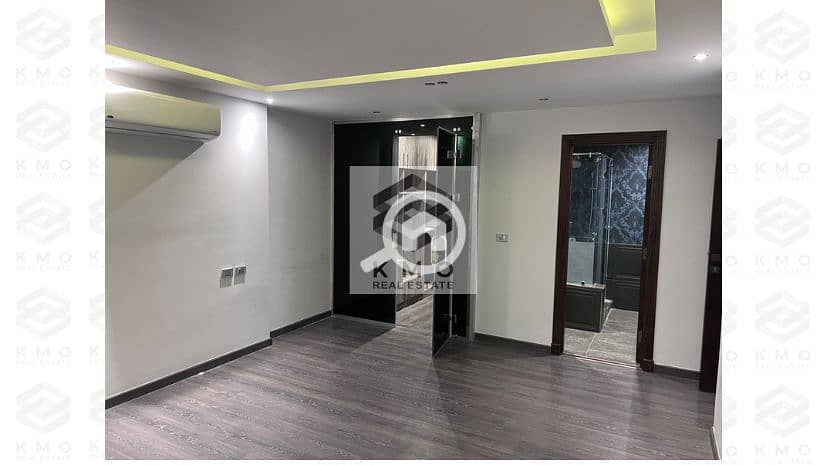 Apartment for rent in a prime location at a price of 35,000. Kitchen and air conditioning, 3 rooms, 185 m, ultra super lux, the lowest rent in New Cairo inside the compound The Square Sabour with a distinctive view. - Widok 6