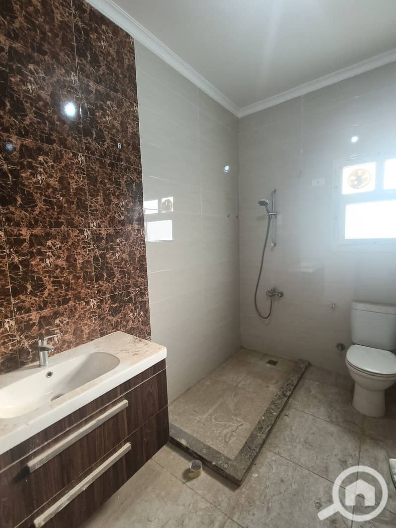 Apartment for rent in the second district East with air conditioning in Al Shorouk – pohled 6