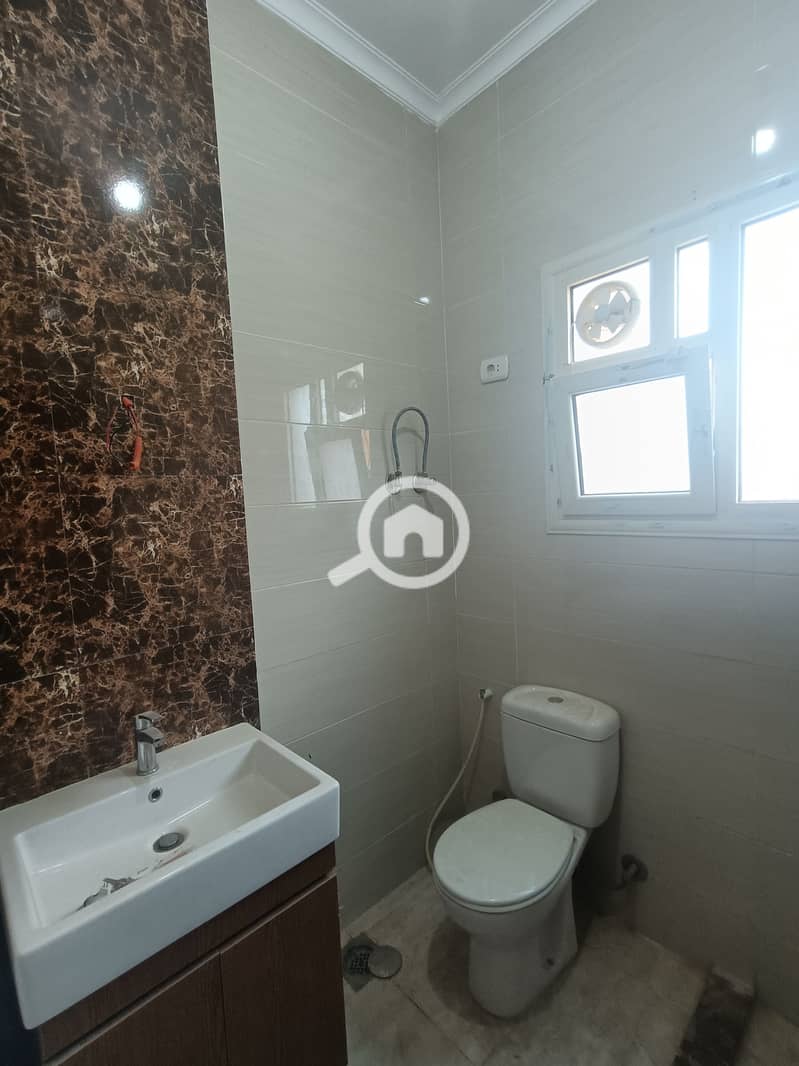 Apartment for rent in the second district East with air conditioning in Al Shorouk – další