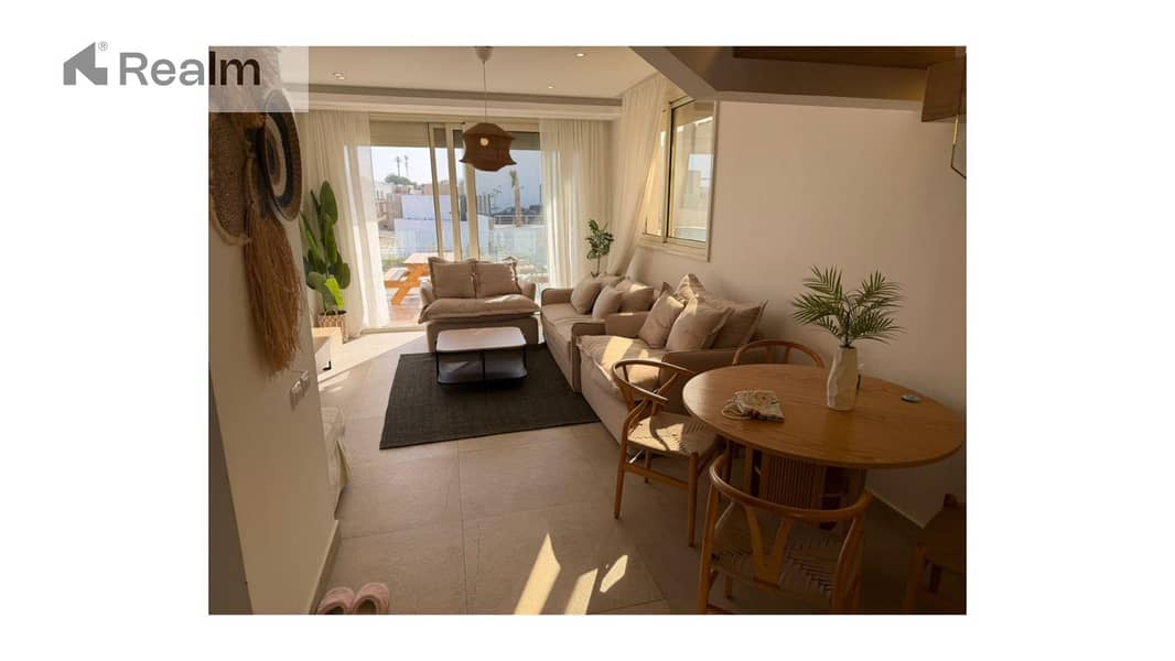 own your ready to move,fully furnished,duplex with adirect pool view - Widok 2