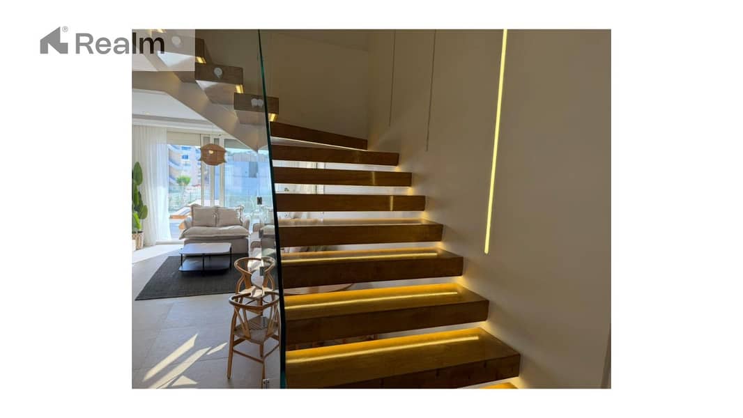 own your ready to move,fully furnished,duplex with adirect pool view - Widok 3