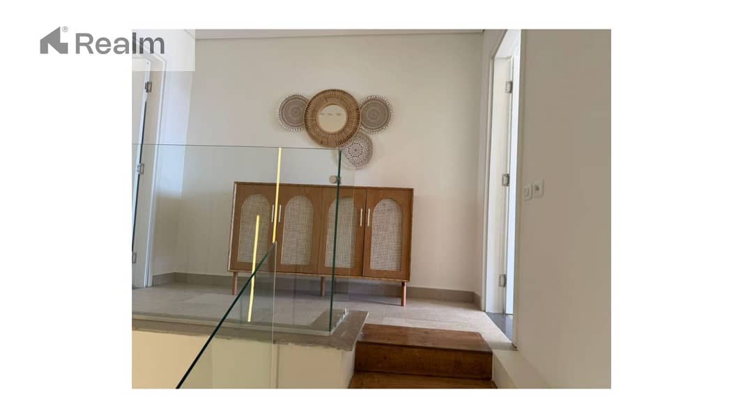 own your ready to move,fully furnished,duplex with adirect pool view - Widok 6