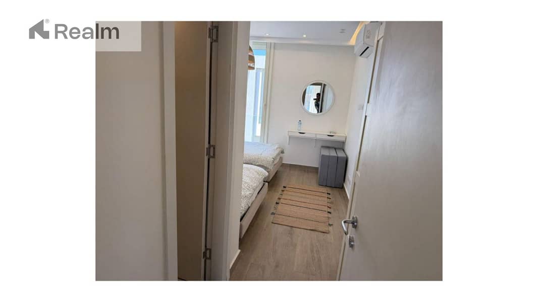 own your ready to move,fully furnished,duplex with adirect pool view - Więcej