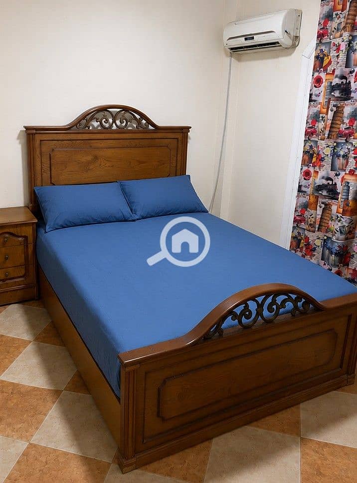 9 1000504716. png