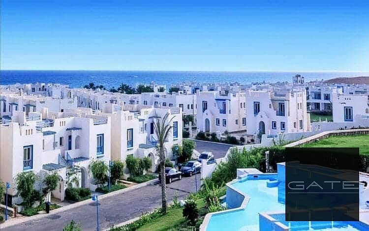 Fully finished apartment for immediate delivery at a bargain price in Mountain View Ras El Hekma (New Rhodes phase). - Widok 4