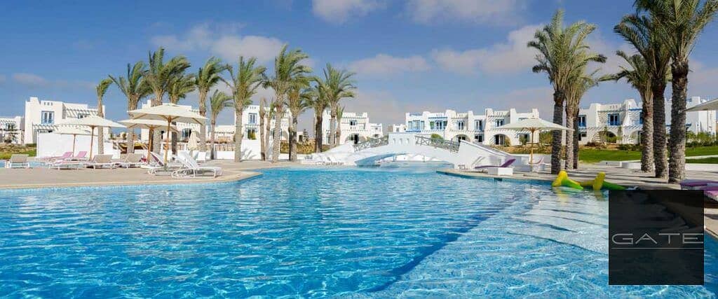 Fully finished apartment for immediate delivery at a bargain price in Mountain View Ras El Hekma (New Rhodes phase). - Widok 6