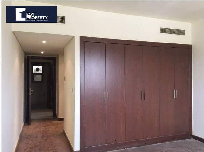 Apartment for sale in uptown Cairo with the lowest price ready to move - Więcej
