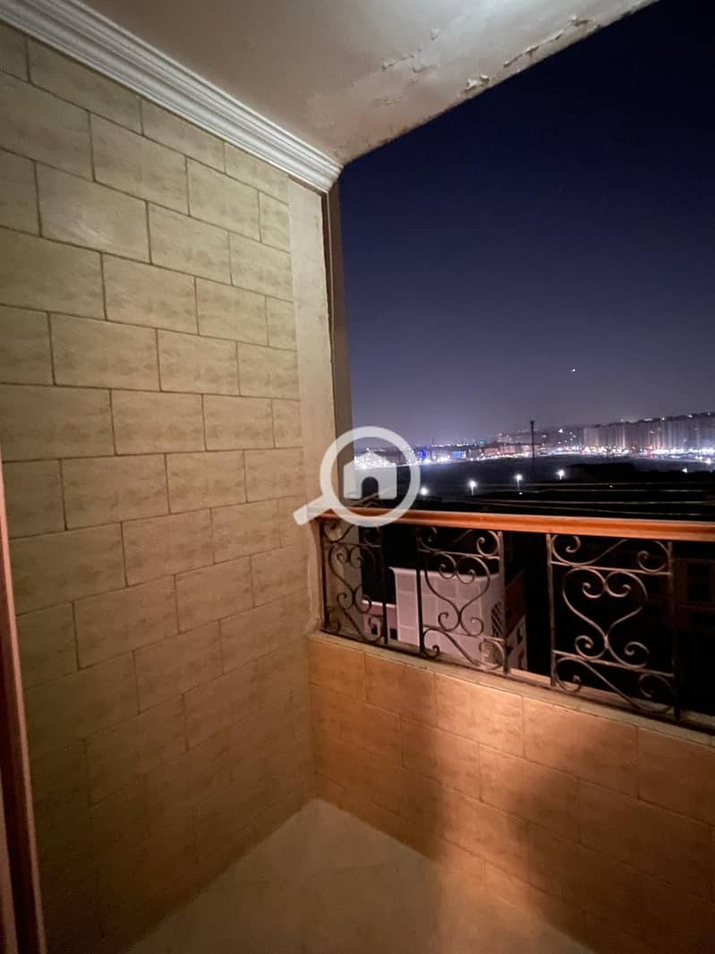 Super Lux apartment with a private water pump and a private garage. - Ansicht 4
