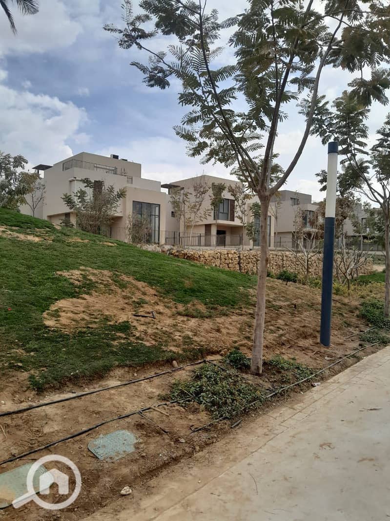 Town House Corner Ready To Move IN Sodic East - New Heliopolis - Więcej