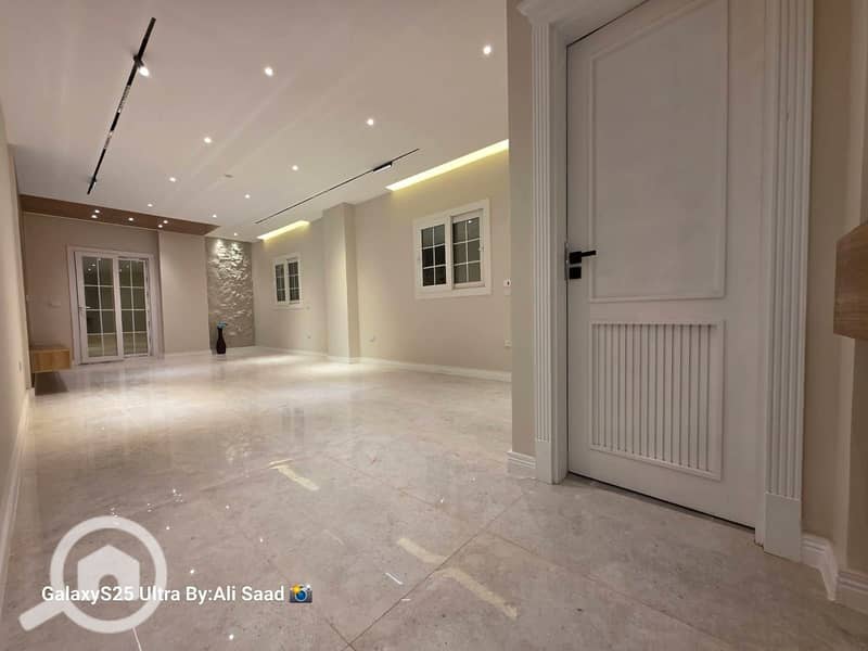 The highest level of finishing next to the club - Ansicht 2