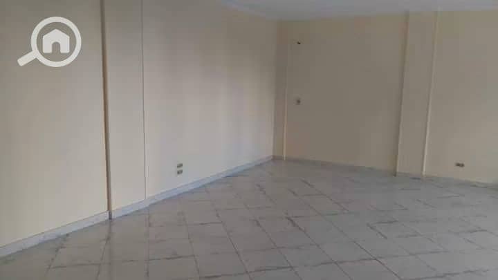 #___For Rent. Very attractive price, 150m apartment for rent in Al-Khamail Compound, located in front of the محور and هايبر وان. Ground floor with a private entrance and a 30m garden, 2 bedrooms, reception, kitchen, bathroom. For inquiries, 010 22320373, 01032867311. - Fler