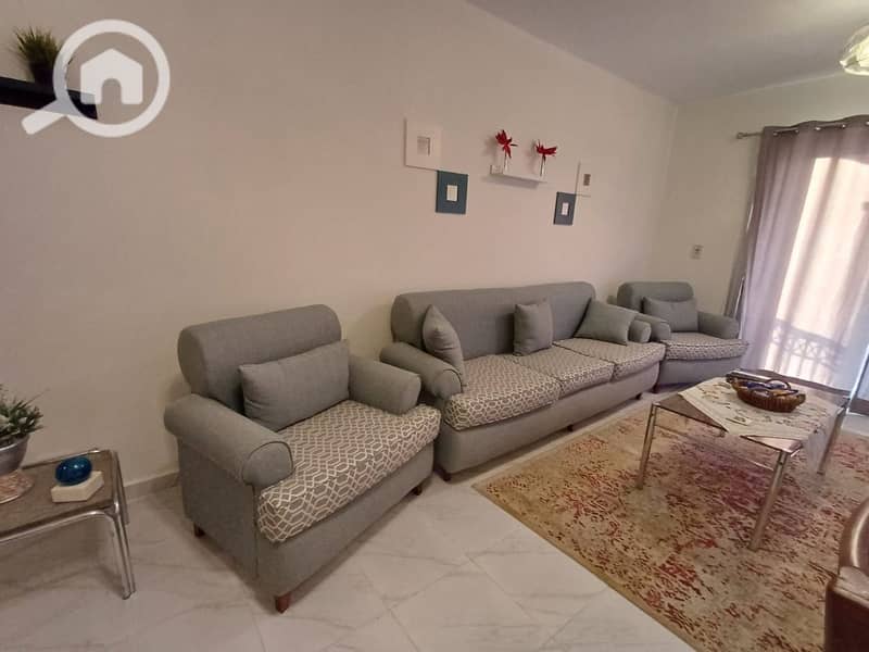 Apartment for Sale in Madinaty | Prime Location – B2  A great opportunity to own a well-located apartment in one of Madinaty's most desirable areas, close to all services, shopping malls, and main roads. Perfect for both living and investment.  Area – pohled 4