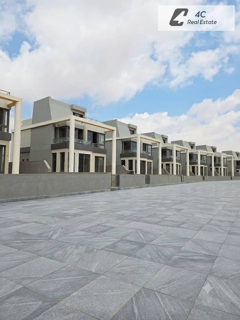 Twin house villa 260m 4 bdr ready to move prime location open lake view in Bloomfields Mostakbal City near Madinaty and Sarai - Widok 6