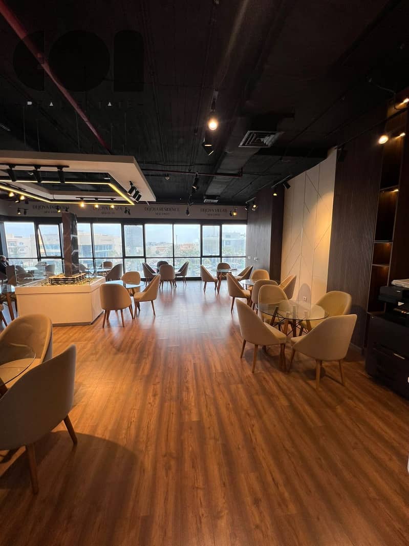 Administrative office for rent in North Plus – Fifth Settlement, a prime location directly in front of Waterway 2 and on Al-Tesseen Street. - Widok 2