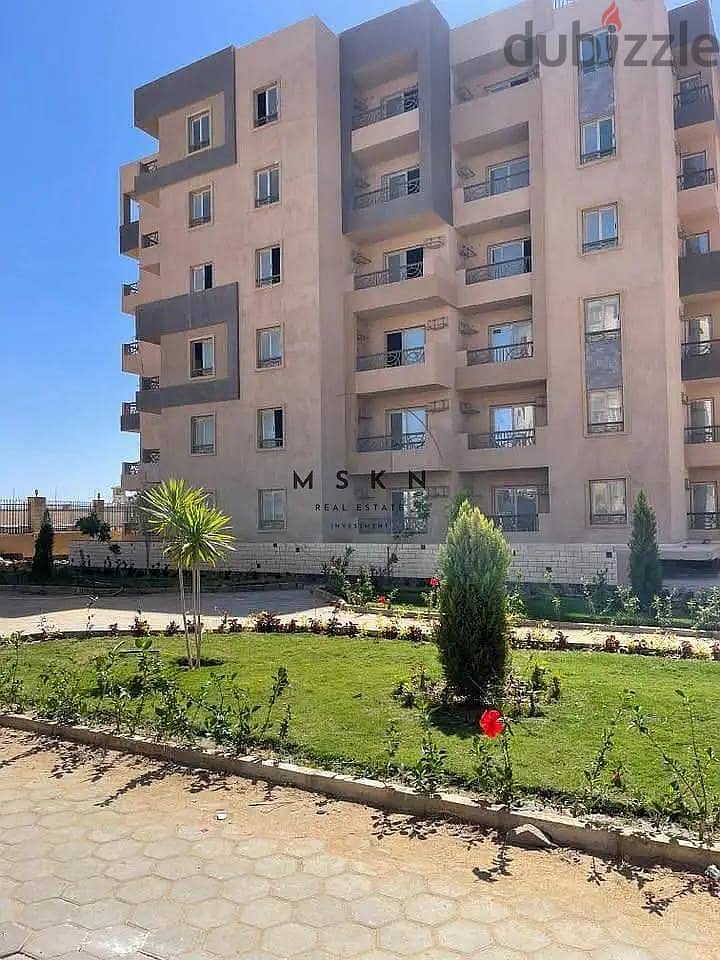 بنتهاوس للبيع بكمبوند امام ميدان الهايدبارك وعلى ش٩٠ الجنوبي مباشرة - Widok 3