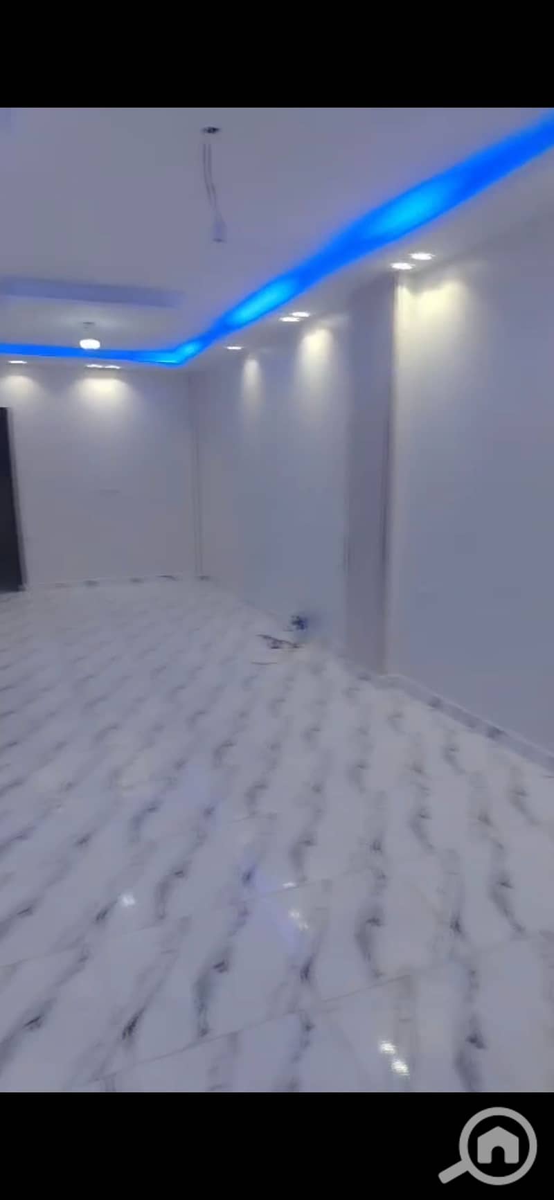 2 1000489333. jpg