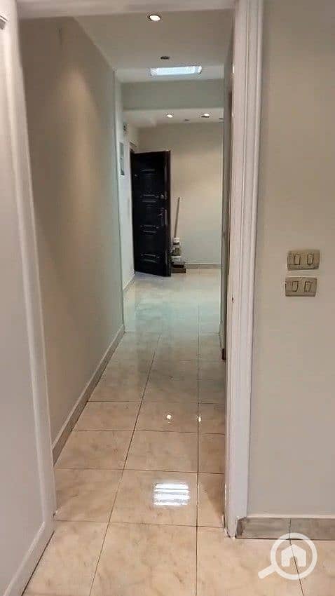 For companies and clinics, a new office for rent, 60m, air-conditioned, on Murad Street, Main Giza, 15 thousand. A unique opportunity for companies and administrative offices looking for a ready-to-work location in a lively area. - Widok 6