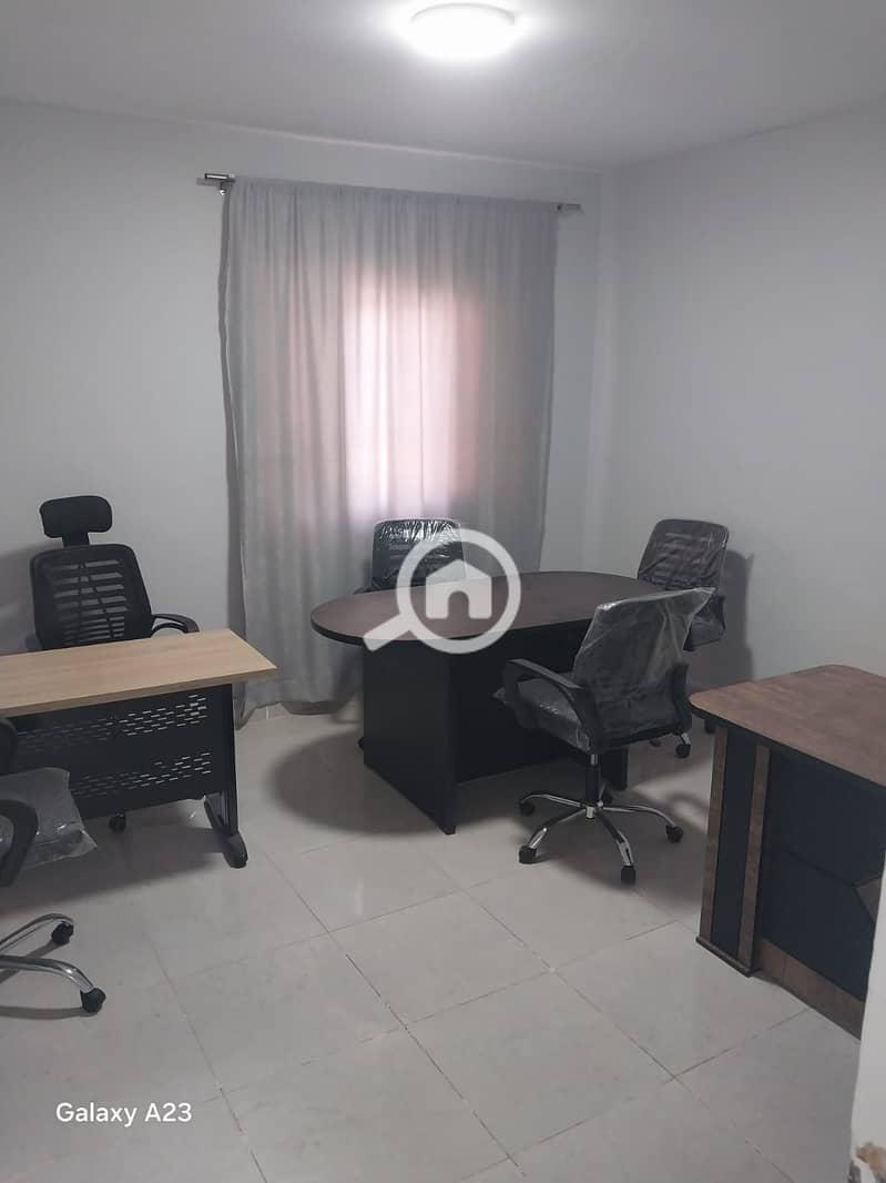 For companies and clinics, a new 120 m² office for rent next to the Railway Club for 12,000, a great deal in every sense of the word, a unique opportunity for companies and administrative offices looking for a ready-to-work location. - Vista 2
