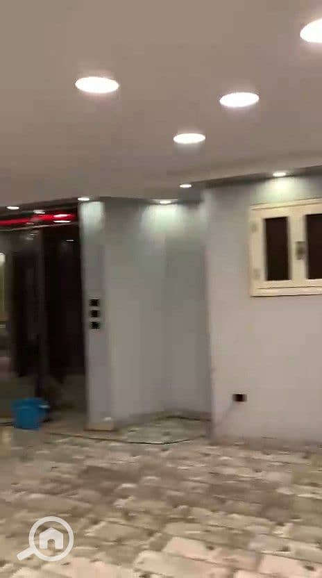 For large companies and clinics, a new 140 m hotel office for rent, newly finished, in Al-Maryoutiya, Al-Haram, 25,000. A unique opportunity for companies and administrative offices looking for a ready-to-work location. – pohled 5
