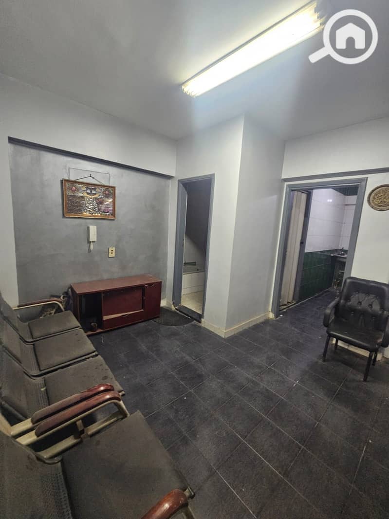 For companies and clinics, furnished office 100m on a side street from Ahmed Araby in Mohandessin, first floor, 20 thousand. A unique opportunity for companies and administrative offices looking for a ready-made location. - Ansicht 6