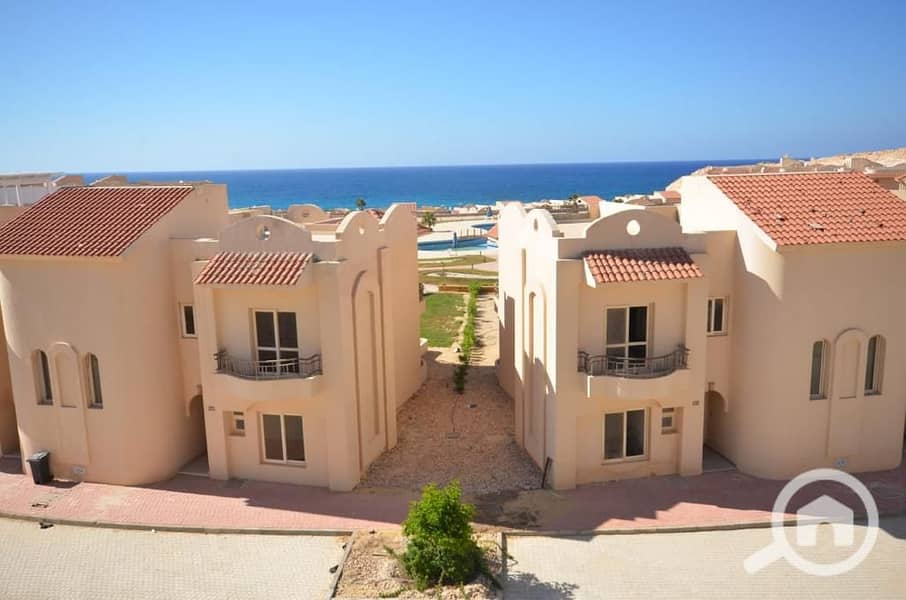 Chalet with immediate receipt, two rooms in the North Coast with a 25% down payment and installments over 6 years in a prime location, ready for viewing. - Mehr