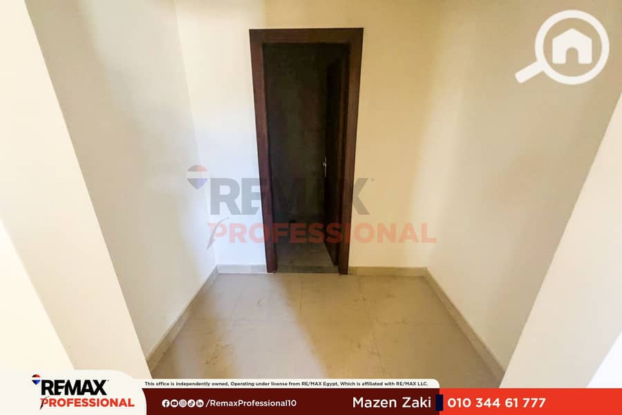 Open street view Apartment for rent in Sawary - Aanzicht 6