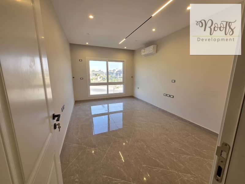 For Rent Townhouse Fully Finished with AC/s, in prime location in Kayan Compound,Boulevard 6 of October Axis - Ansicht 2