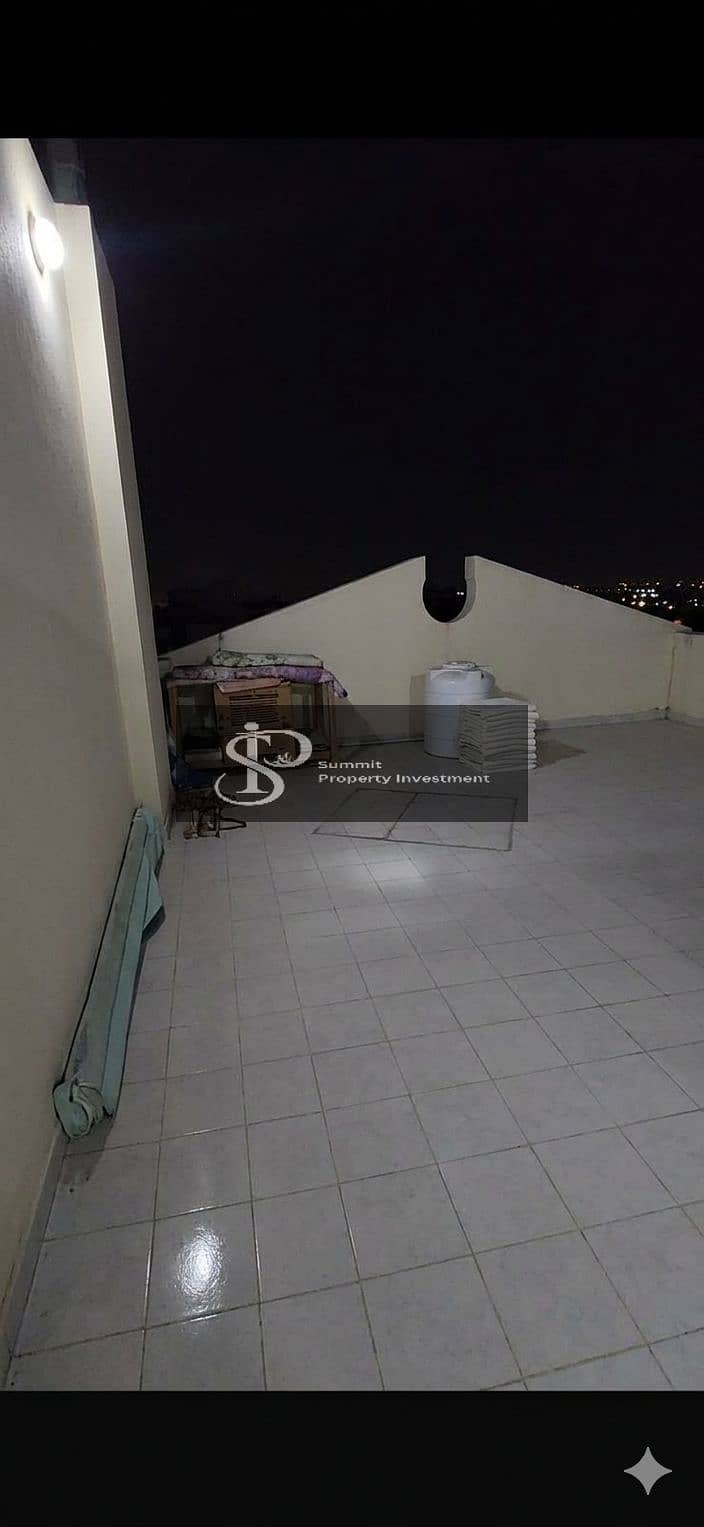 Roof in neighborhood 29, area 130 square meters - Mehr