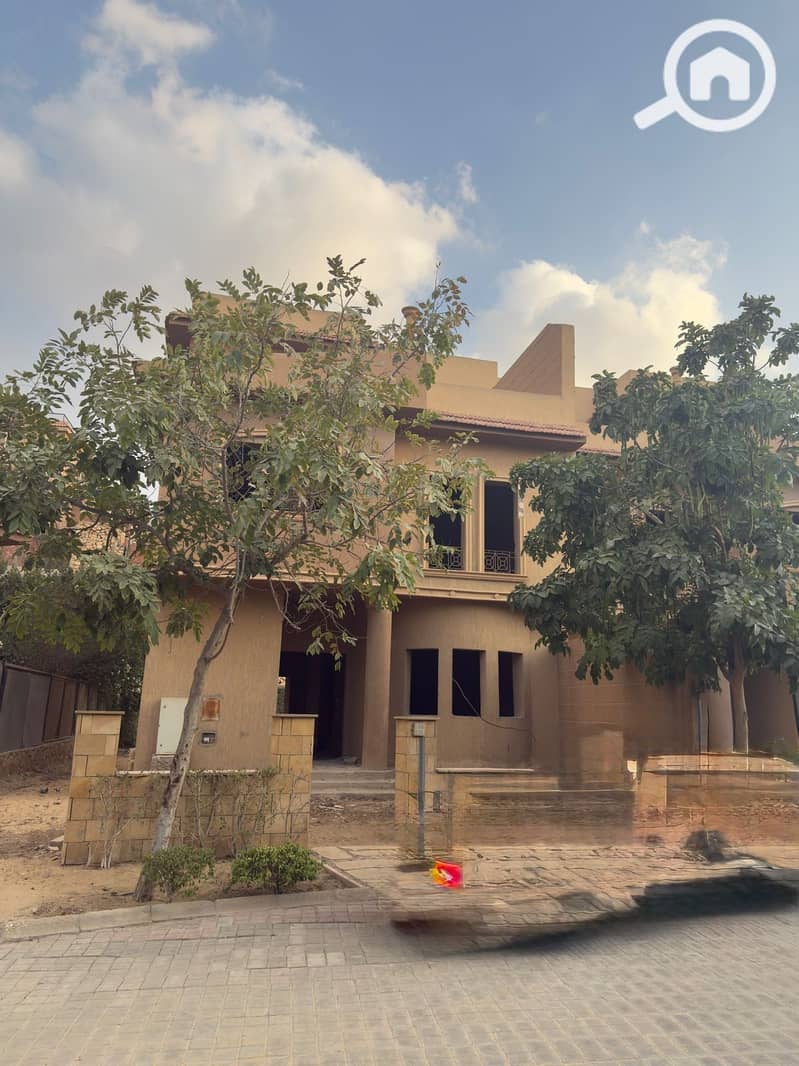 Luxury Twin House for Sale in Moon Valley 2 | Direct Lake View | Prime Location in New Cairo - Ansicht 2