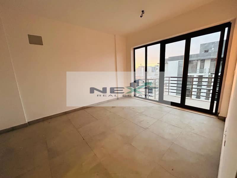 For rent in the most prestigious and desirable phase of Madinaty, a 78 sq m apartment in B8, brand new, with high-end finishing, overlooking a side st – pohled 6