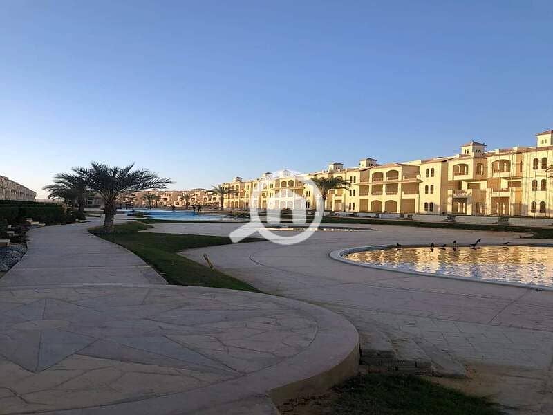 Ground-floor chalet with a garden, 110 sqm, ready for immediate delivery, north-facing, at La Sirena Palm Beach, Ain Sokhna. - Widok 4
