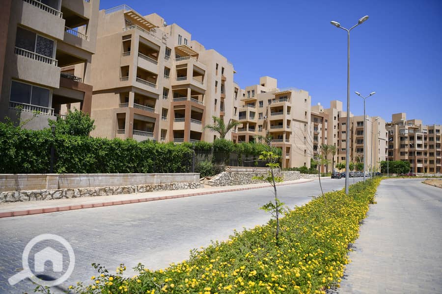 For Immediate Sale: 130 sqm Apartment in Garden Hills Compound, 6th of October City – Ready for Immediate Move-In - Mehr