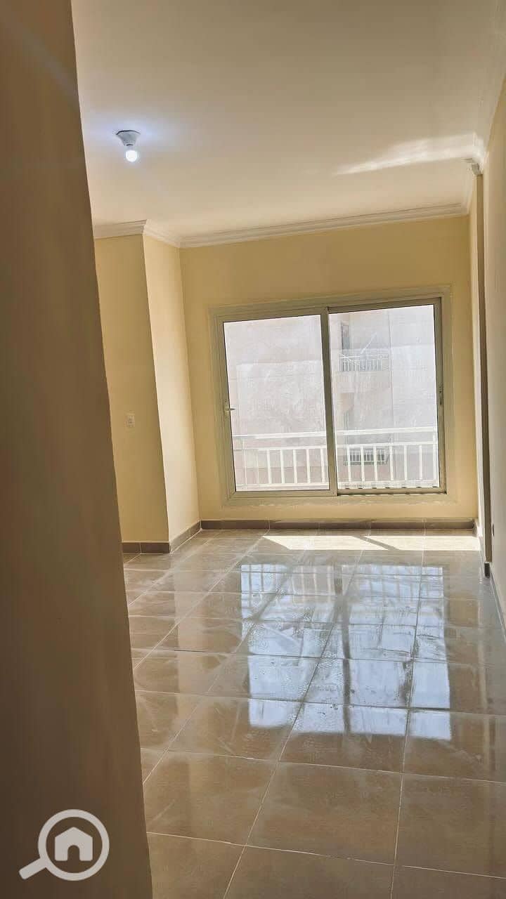 Apartment for Sale in Visal Compound – Excellent Opportunity for Living or Investment A spacious 160 sqm apartment located on the 4th floor in Visal C - Aanzicht 3