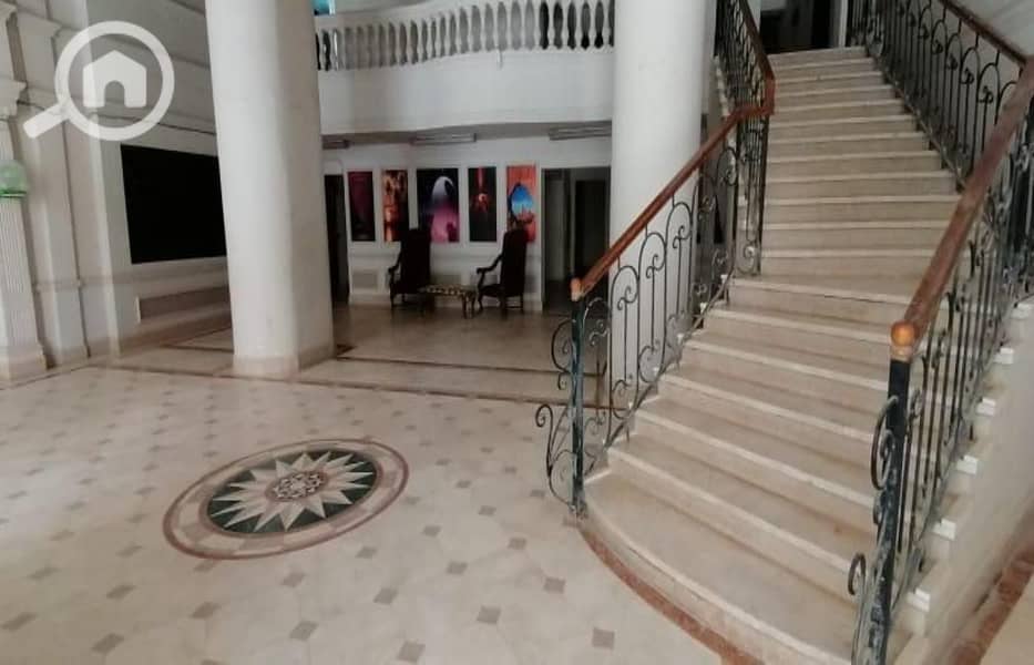 Apartment for sale in Baron City Compound on Maadi Ring Road, with Super Lux finishing, 3 bedrooms and 3 bathrooms. - Więcej
