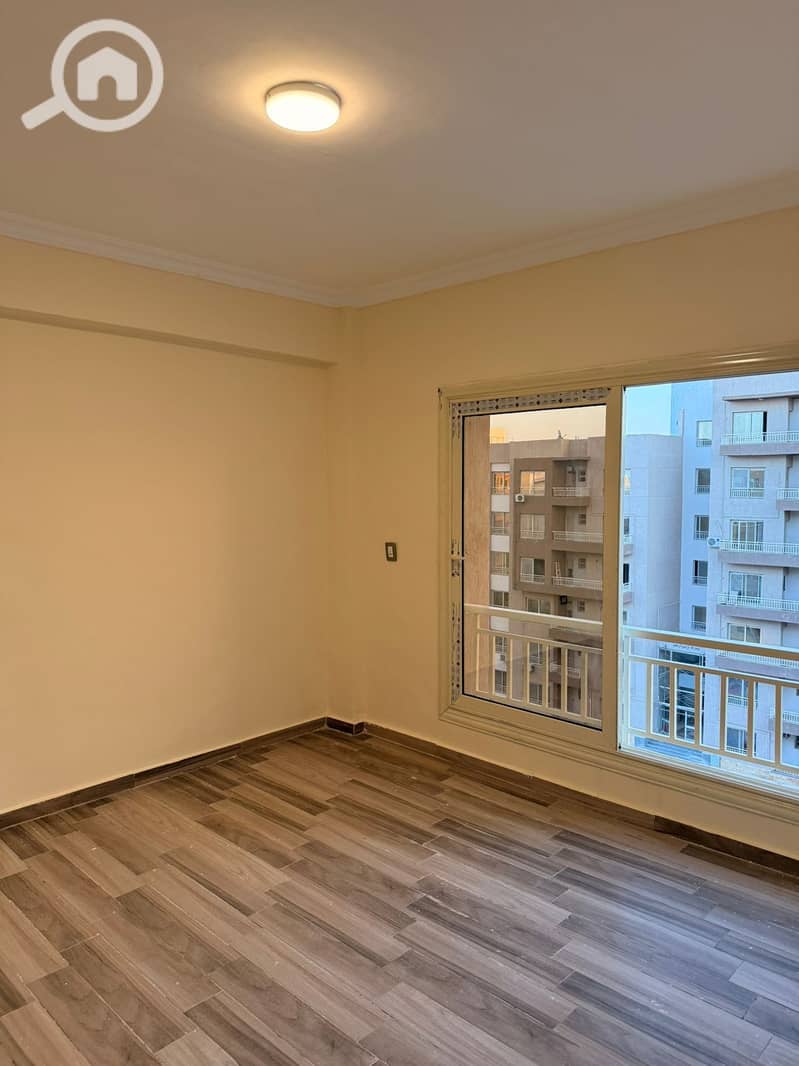 Apartment for Sale in wesal Compound – A Great Opportunity for Living or Investment A spacious 160 sqm apartment located on the first floor in Visal - Ansicht 4