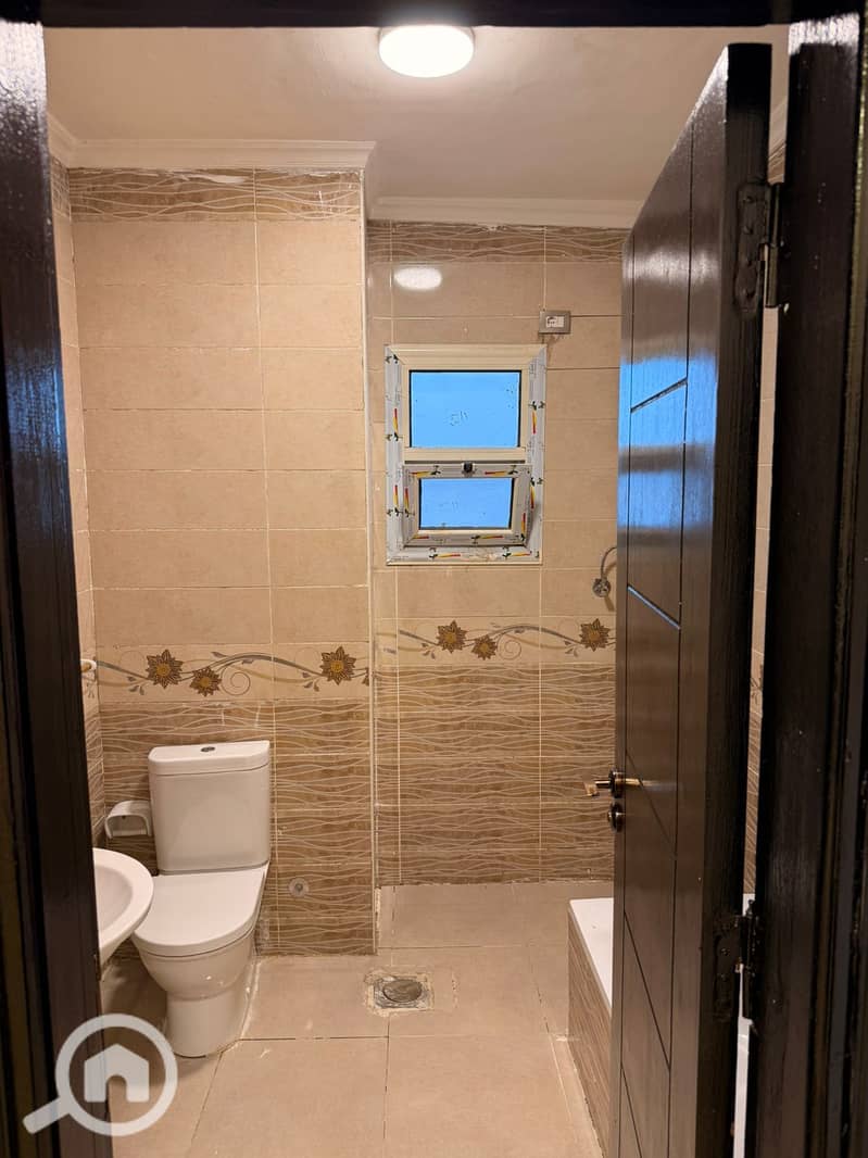 Apartment for Sale in wesal Compound – A Great Opportunity for Living or Investment A spacious 160 sqm apartment located on the first floor in Visal - Ansicht 5