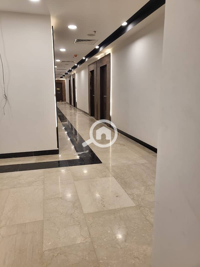 Office for sale, 47 sq m, fully finished & ِAC, in Trivim Mall, Sheikh Zayed. Immediate occupancy, installment - Altro