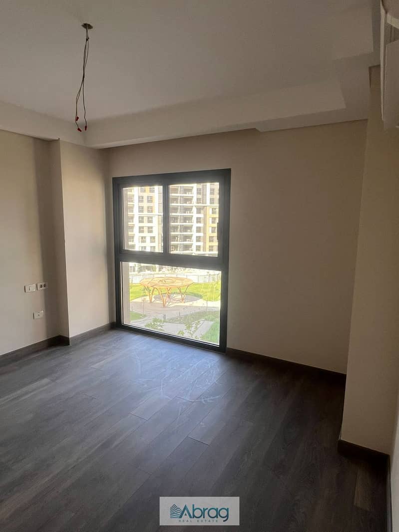 Luxury apartment 186 sqm 3 rooms for rent with air conditioning and kitchen - super lux finish – pohled 3