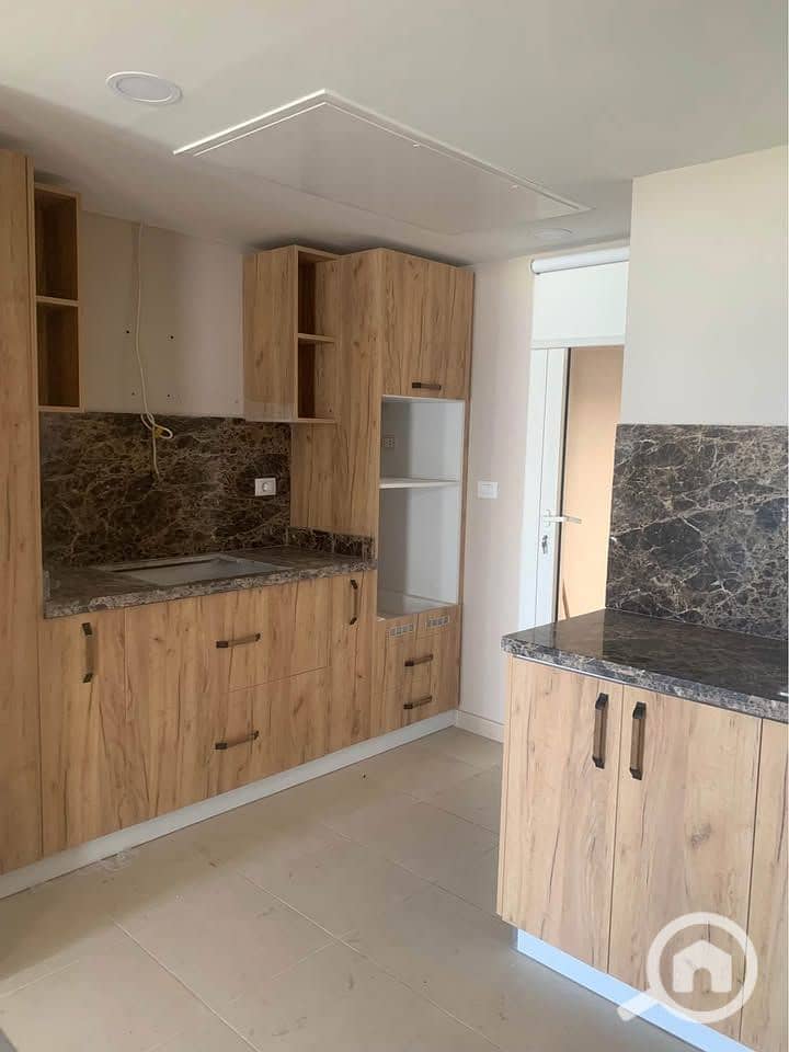 Luxury Finished Apartment in Pyramids Hills Next To New Giza – pohled 6