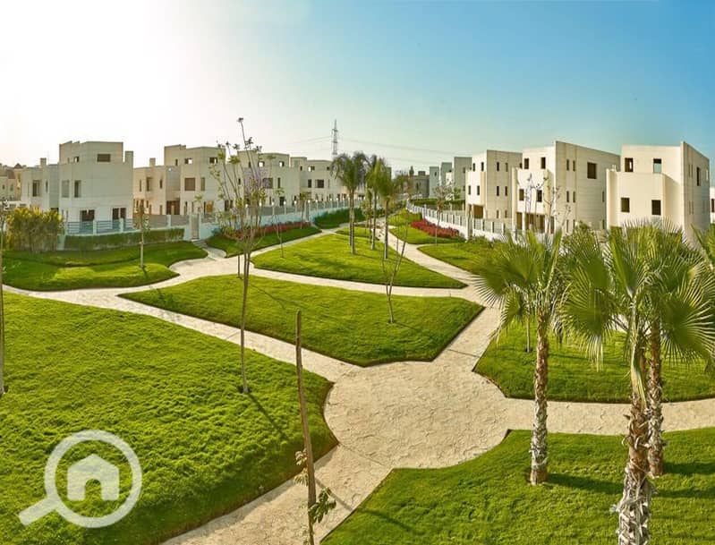 A unique opportunity at Cleopatra Square - an apartment with a private garden ready for immediate delivery on 26th July Axis behind Palm Hills - Ansicht 2
