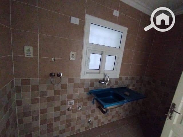 10 9c8b1422-54cc-4795-bd80-2090e05c8605. jfif. png