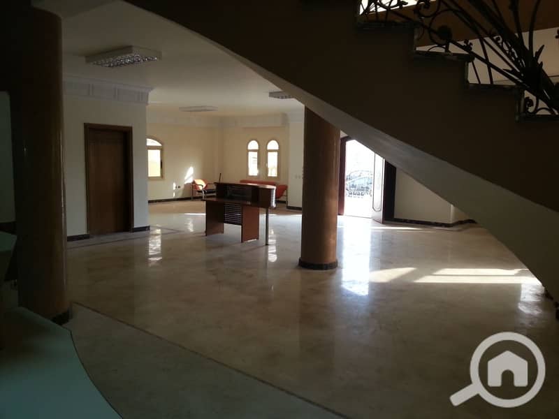 Standalone Villa for Sale in South Academy | Directly on the Main Road | 570 sqm Land – 1,200 sqm Built-Up Area - Ansicht 2